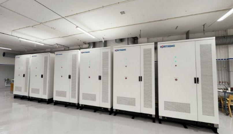 多能互补储能设备现场